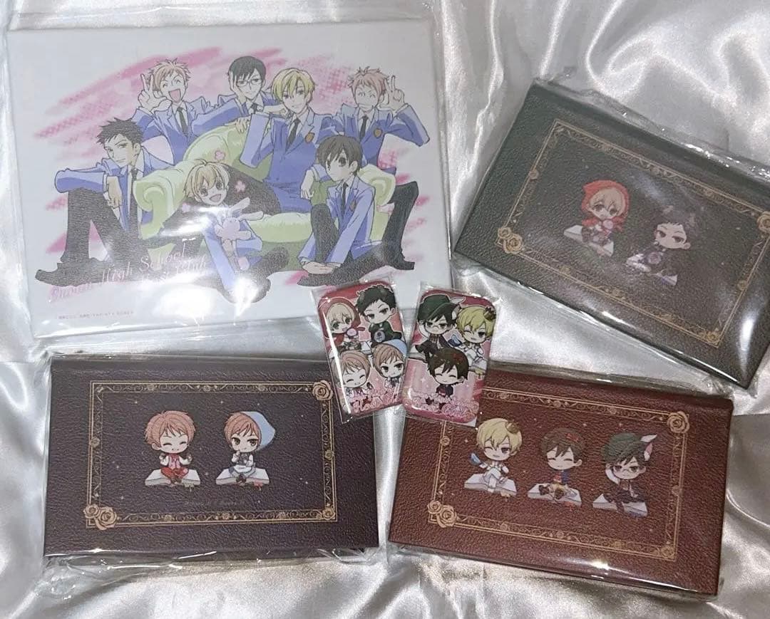 

[USED] Ouran High School Host Club Lottery Mate Canvas Art Book-Shaped Case Square Tin Badge