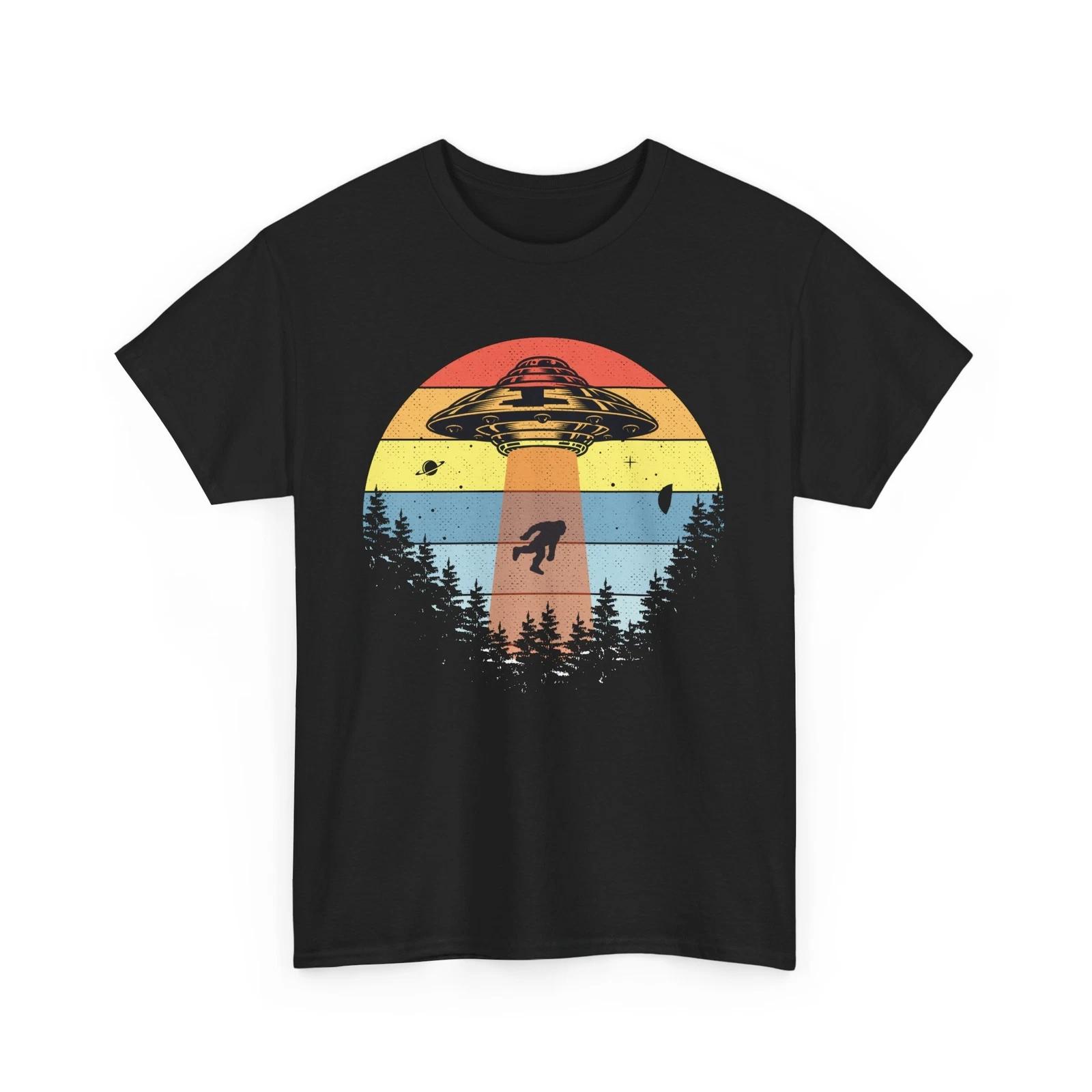 Alien Graphic Tee | UFO Space Style T-Shirt | Bigfoot Abduction Shirt L