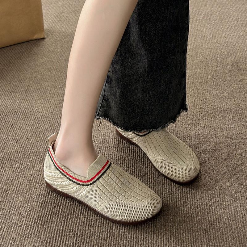 Old Beijing cloth shoes women's summer breathable fly-woven shoes one pedal shallow mouth single shoes soft sole non-slip middle-aged and elderly