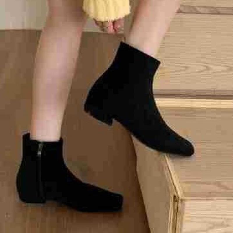 French inner heightening khaki suede and ankle boots 2025 new autumn and winter side zipper square head small short boots women