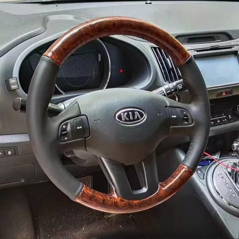 

Для Kia Sportage 3 2011-2014 Kia Ceed Cee d 2010-2012 Ручная работа Кожаная оплетка руля автомобиля с текстурой персикового дерева 1