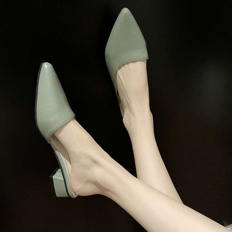 

Баотоу полушлепки на толстом каблуке женские летние новые остроносые сандалии корейская версия универсальная обувь средней высоты каблука ленивые мюли 39 зелёный