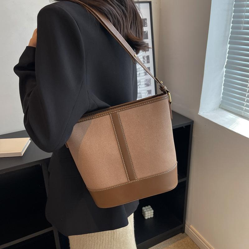 Small bag New fashion canvas shoulder bag Casual women's bag Versatile work commuter bag Bucket bag