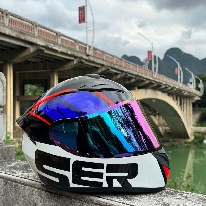 New Locomotive Motorcycle Men's and Women's 3c Full Helmet Motorcycle Personalized Handsome Safety Helmet Winter Windshield Helmet