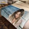 Mode Shakira Merch Pop Kvinnlig Sångare Tryck Flanellfilt Stjärnkonst Bärbar Hem Resa Kontor Vilopaus Julklapp