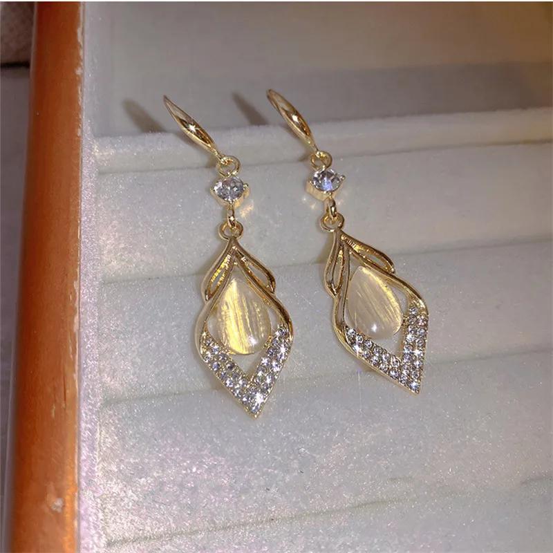 Fashion Trend Unique Design Elegant Exquisite Light Luxury Rhombus Zircon Earrings Female Jewelry Party Premium Gift