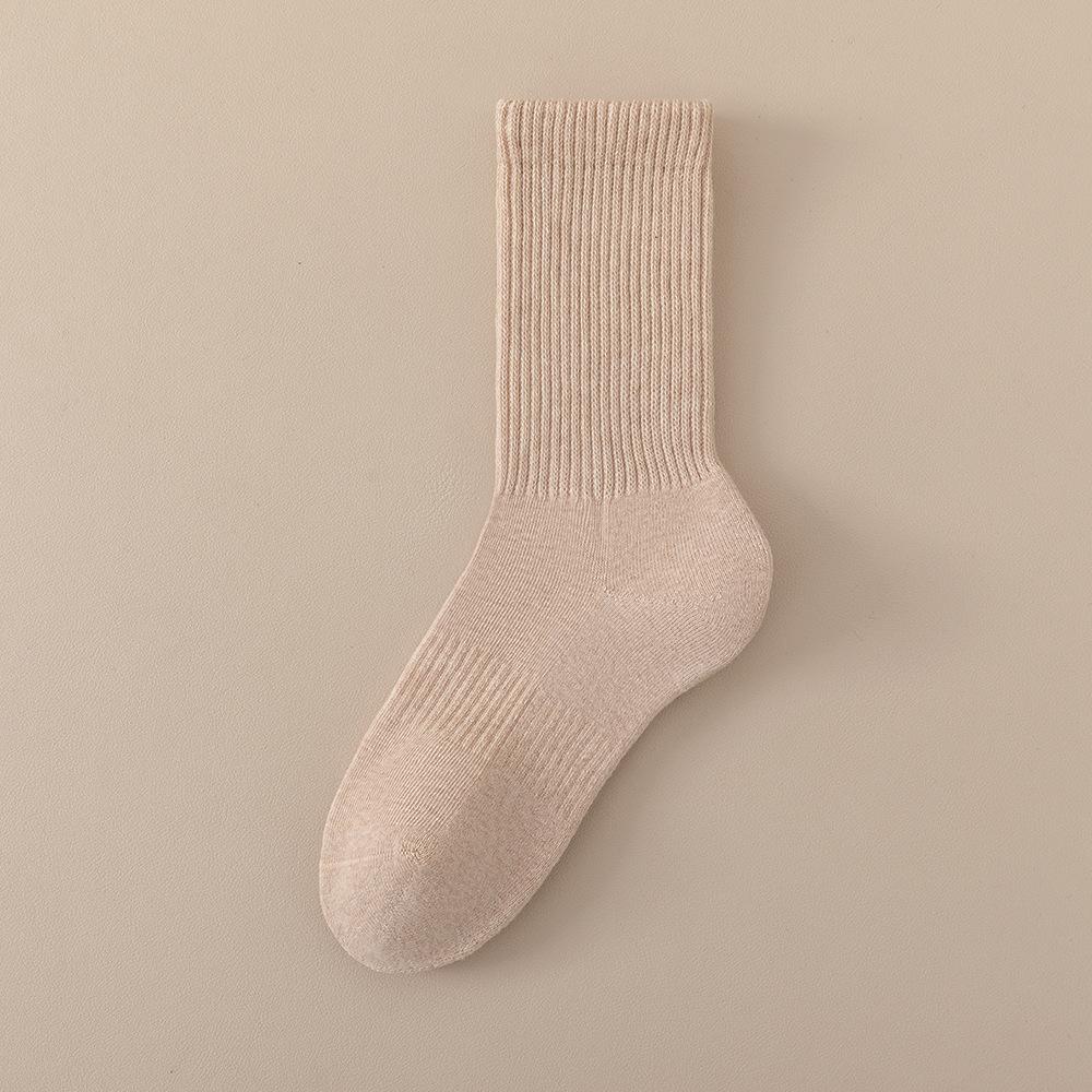 Female Autumn and Winter Thickened Sports Wool Ring Anti Bacterial Deodorizing Warm Month Socks