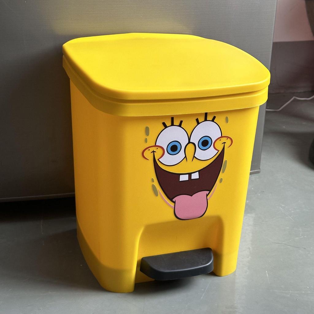 SpongeBob Cartoon Foot-Operated Trash Can with Lid for Living Room, Bedroom, Bathroom