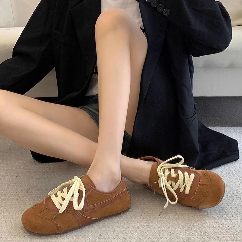 

Meila women s autumn new leather casual versatile retro niche low-top sports shoes 35 коричневый