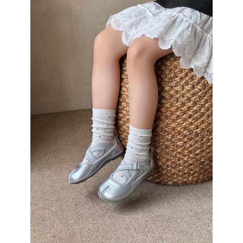 Kids Retro Split-Toe Flat Shoes Girls Boys Soft Sole Slip-On Casual Sneakers In Green Black