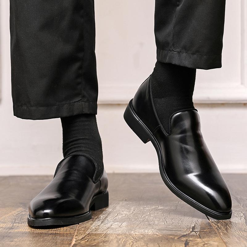 New Men's Pointed Patent Leather Dress Business Casual Shoes Male Black Brown Loafers Wedding Dress Homecoming Footwear