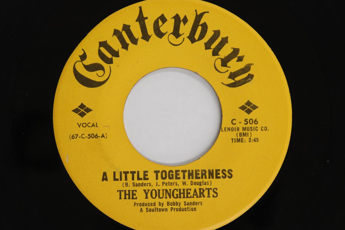 

7-дюймовая пластинка YOUNGHEARTS - Little Togetherness / Beginning Of C506 CANTERBURY US Соул/Фанк Б/У
