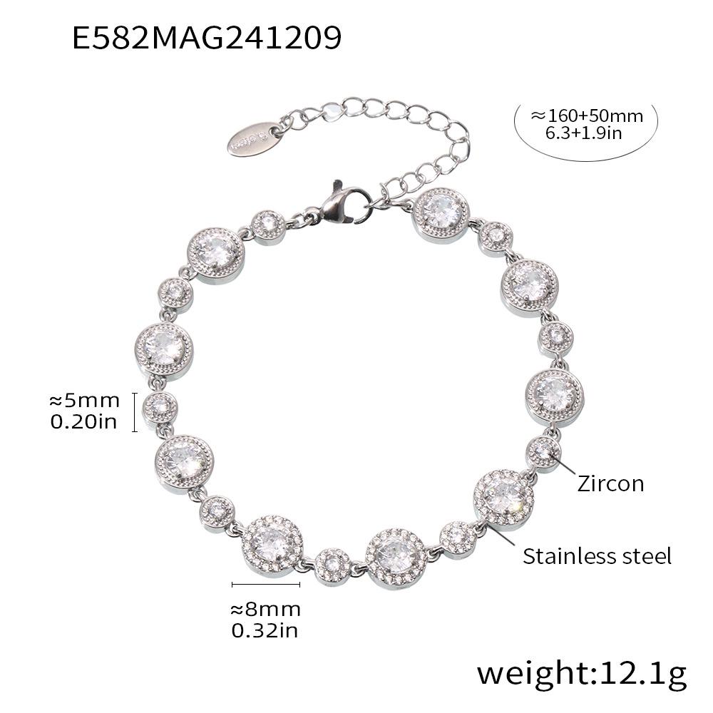 Qiong Yao 18K Gold PVD Plated Stainless Steel Zircon Hand-Woven Geometric Chain Bracelet