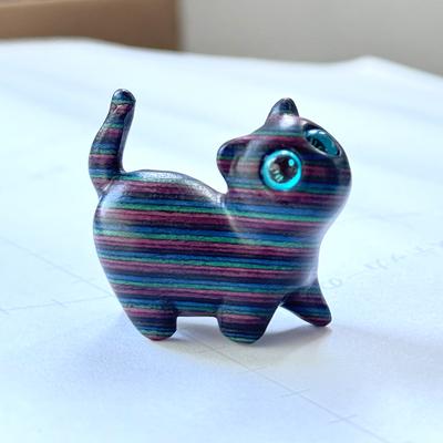 Miniature Cute Wooden Cat Desk Ornaments Office Accessories Home Decor Interior New Year 2025 Decoration Gift Event Souvenirs
