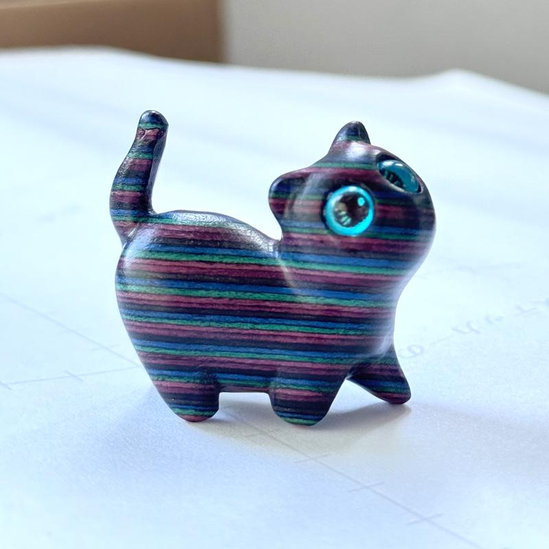 Miniature Cute Wooden Cat Desk Ornaments Office Accessories Home Decor Interior New Year 2025 Decoration Gift Event Souvenirs