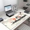 Orientalisches Tusche-Pflaumenblüten-Erweitertes Gaming-Mauspad Rutschfeste Schreibtischoberfläche Chinesische Berglandschafts-Druck für Gaming und Büro