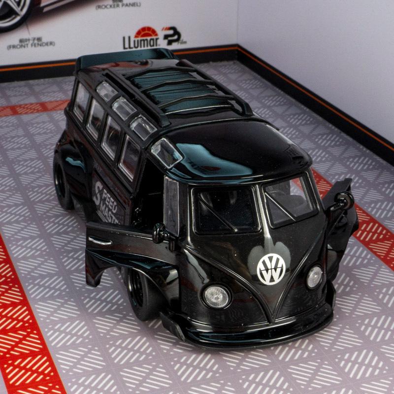 

Volkswagen T1 Retro Camper Van Alloy Model Car Ornament, Pull-Back Toy. чорний