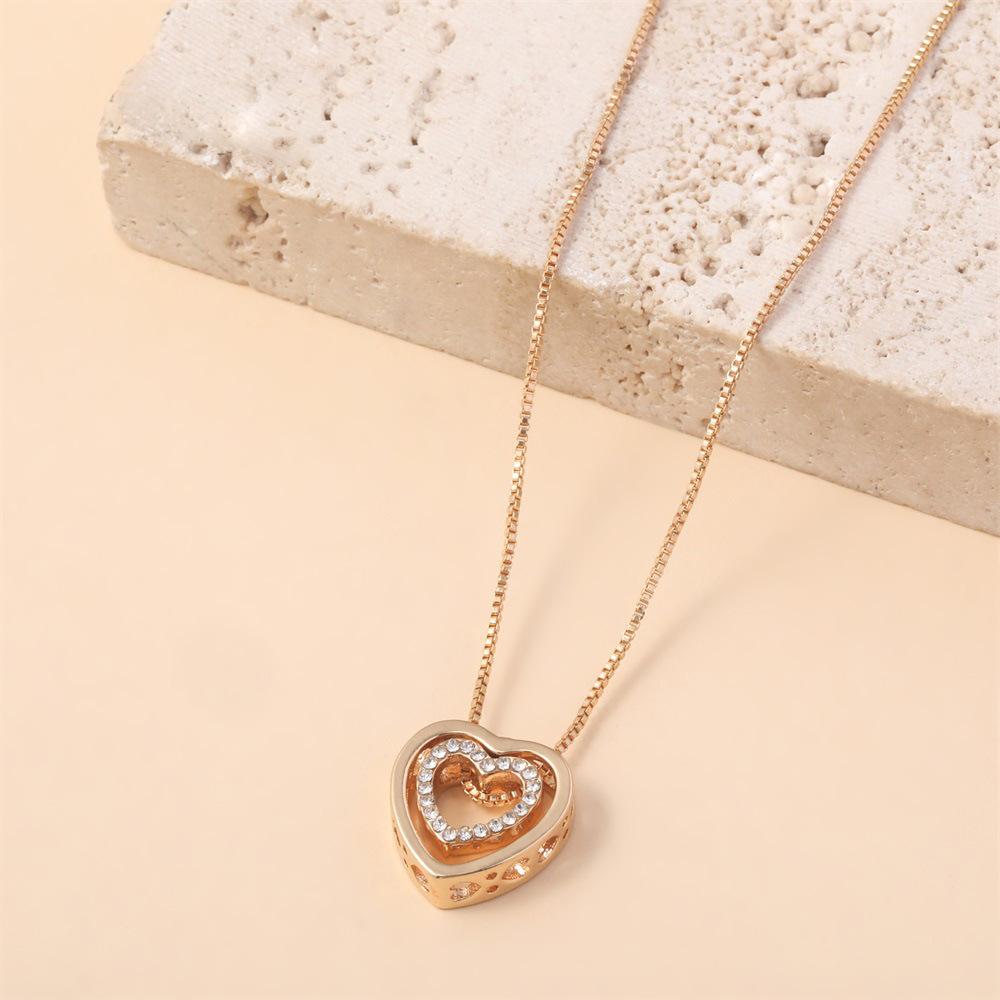 Micro Inlaid Love Crystal Alloy Cute Double Heart Pendant Necklace Female Collarbone Chain Jewelry