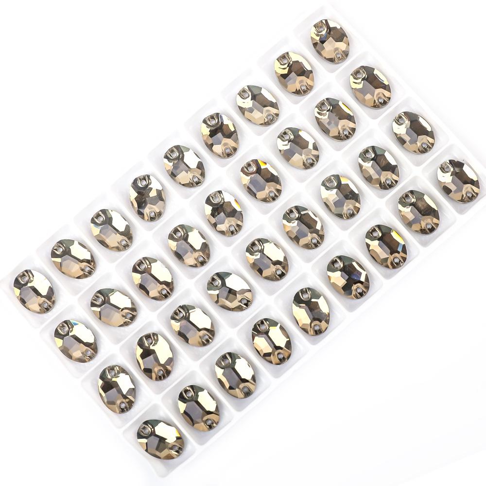 

Мягкий овальный стеклянный страз цвета AB с двумя отверстиями, пришивные украшения для одежды и DIY-крафт-проектов. 11x16mm, 36 pieces/bag