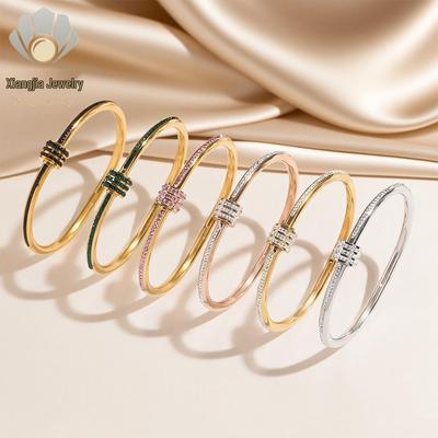 18 Karat Gold Diamantbesetztes Titanarmband - Elegantes Skylight Star Design