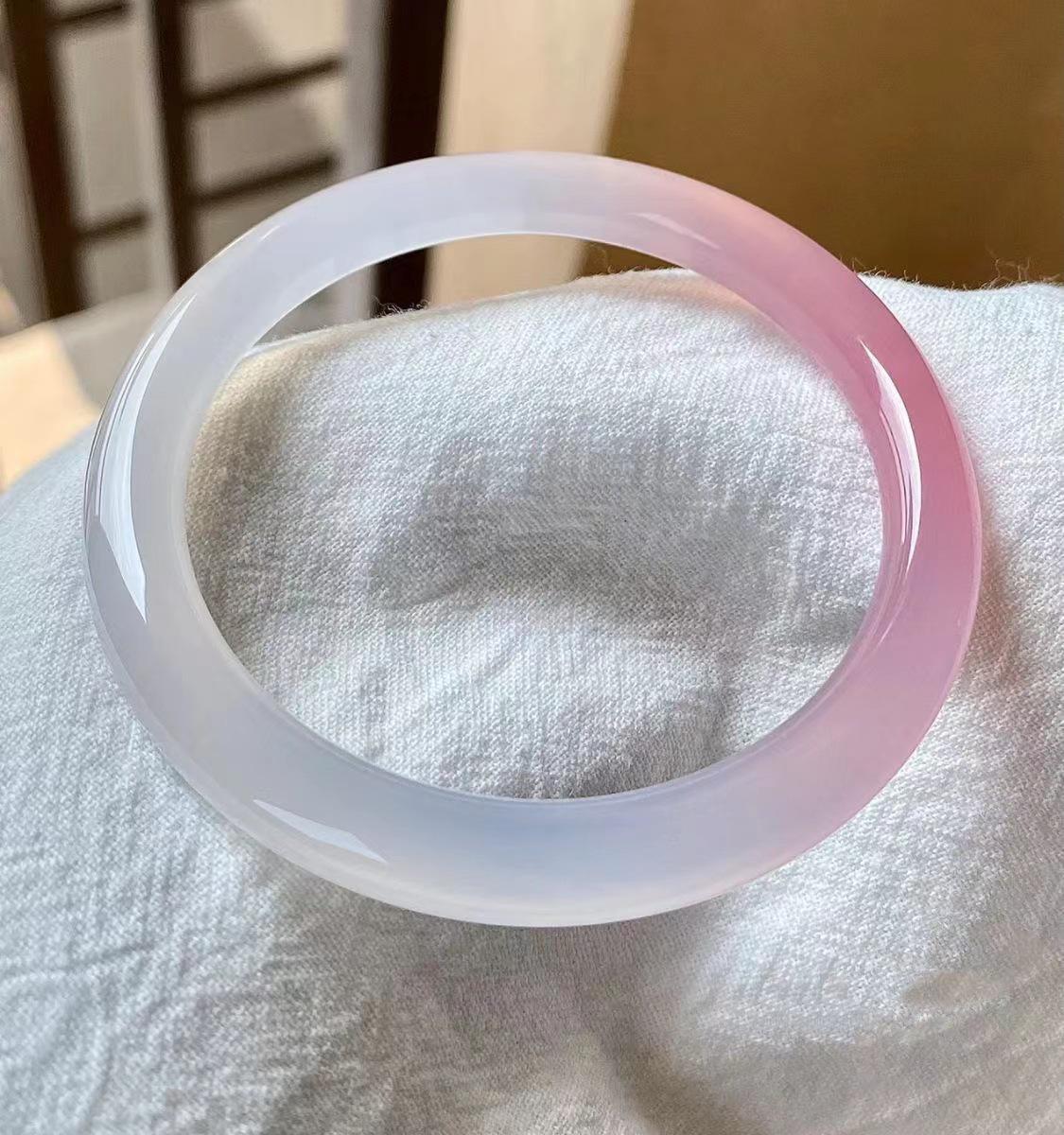 

Ледяной градиентный розовый халцедон и агат нефрит женский браслет - 8 мм круглый, дизайн половина горы половина воды . Идеальный подарок! Model 54-55