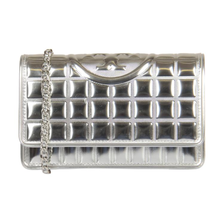 Tory Burch Fleming Metallic Quilted Chain Leather Wallet Women wallet Silver 154945-040 Basic Set (Bag+Dust Bag)
