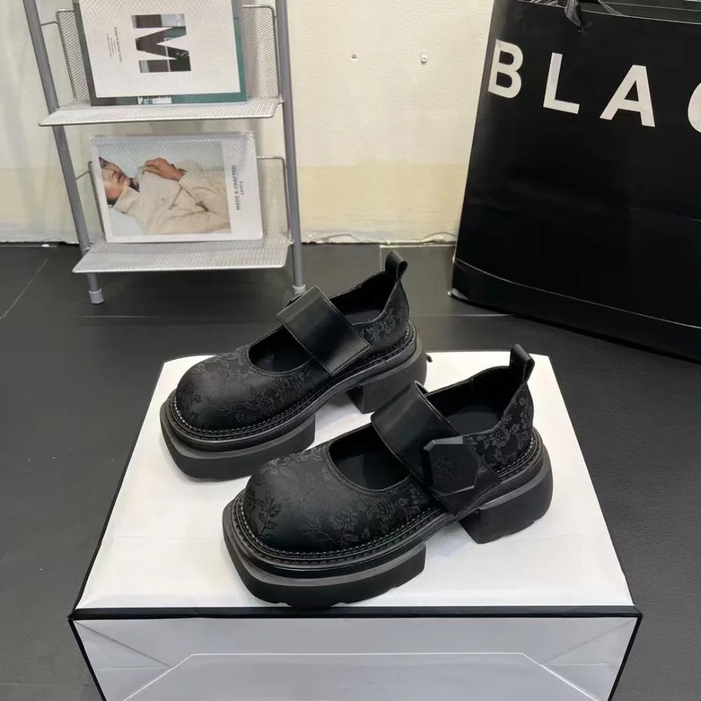 Fashion Women Casual Shoes Genuine Leather Mary Jane Single Shoes New Square Toe Soft Sole Versatile Velcro Shallow Mouth Single Shoes