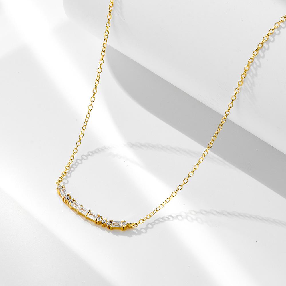 DN1311 High End Jewelry S925 Sterling Silver Rectangular Zircon Smile Pendant Necklace Collarbone Chain