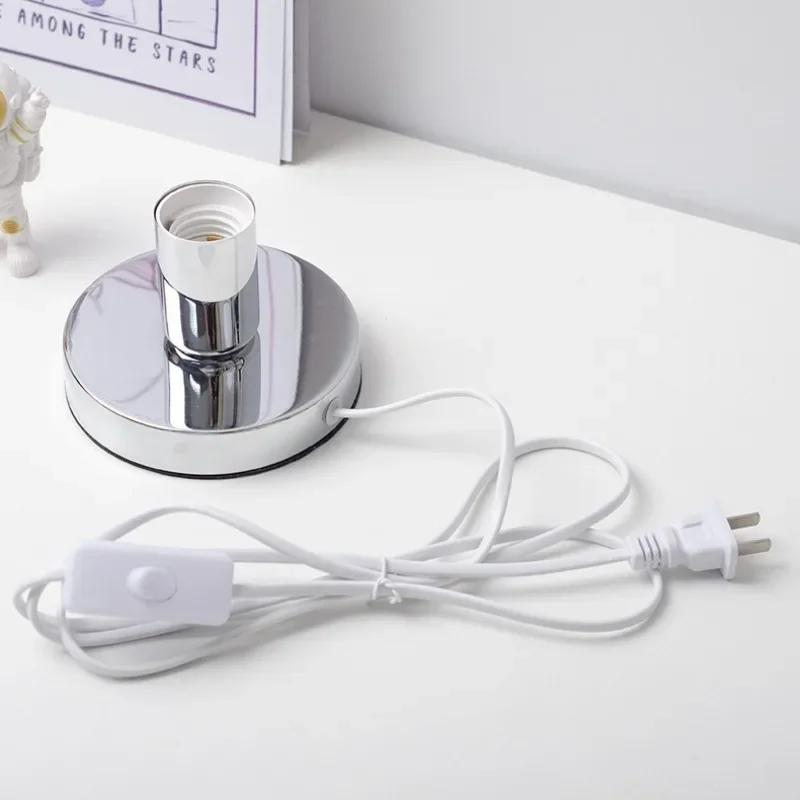 Nordic LED Desk Lamp for Bedroom Bedside Bar Korean Ins Style Table Decor Vintage Night Light Bauhaus Lamps Novelty Lighting