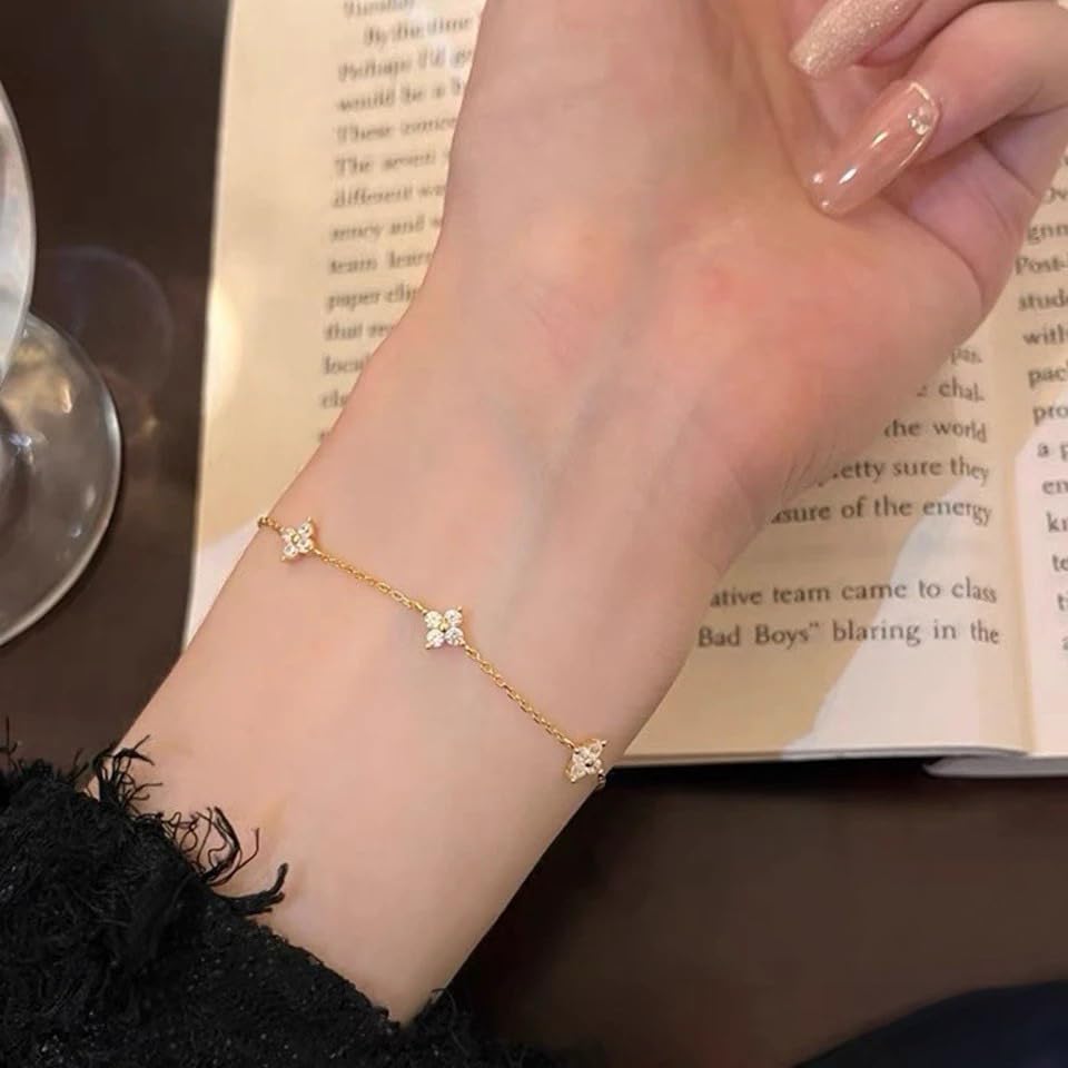 Emitame, Clover Motif CZ Diamond Bracelet, Four-Leaf Clover, S925 Sterling Silver, Gold Chain, Cute and Stylish, Women's Jewelry