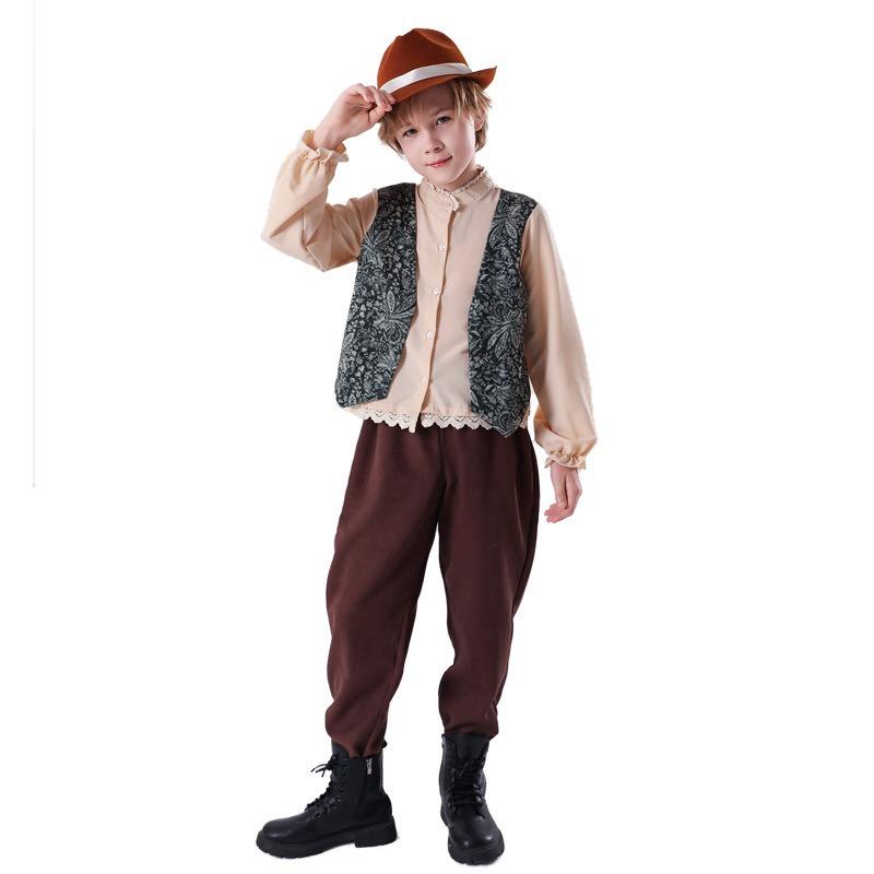 Fashion, Medieval Retro Country, Boys and Girls Oil Painting Shooting Drama Acting Out Costumes