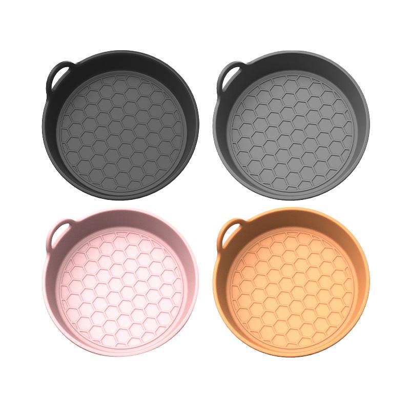 Custom Car Silicone Non-Slip Coaster: Creative Round Cup Holder Mat for Car Interiors