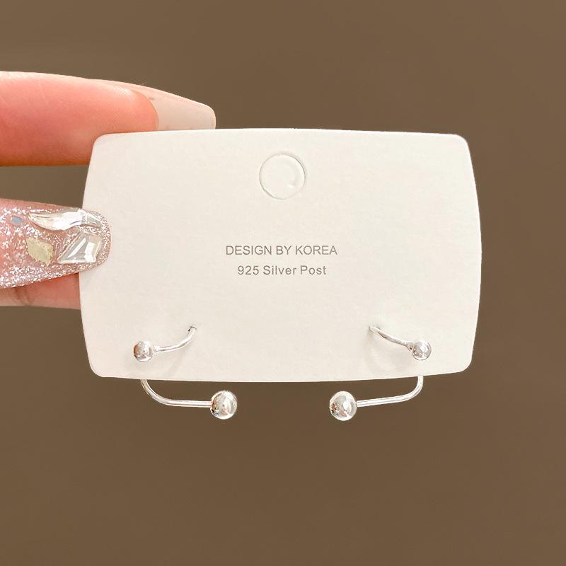 

You don t need to pick ear hole earrings when you sleep. Women s simple niche and versatile high-end stud earrings are popular. Temperament earrings