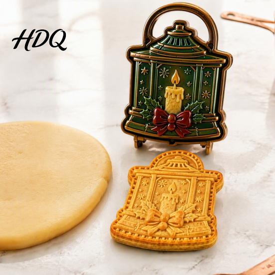 Santa Claus Cookie Press Christmas Mini Pie Mold 3D Relief Embossed Hand Baking Homemade Snack Tools Reusable DIY Dough Mold for Holiday Party