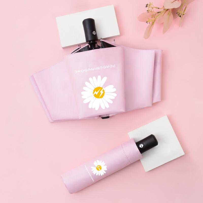 A large number of fully automatic folding sun umbrellas, large men's and women's parasols, thickened sun protection umbrellas