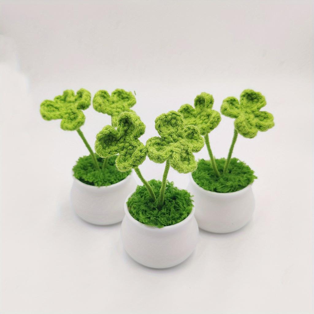 Clover and four-leaf clover potted plants, artificial plant potted plants, home and office desk decoration, display gifts