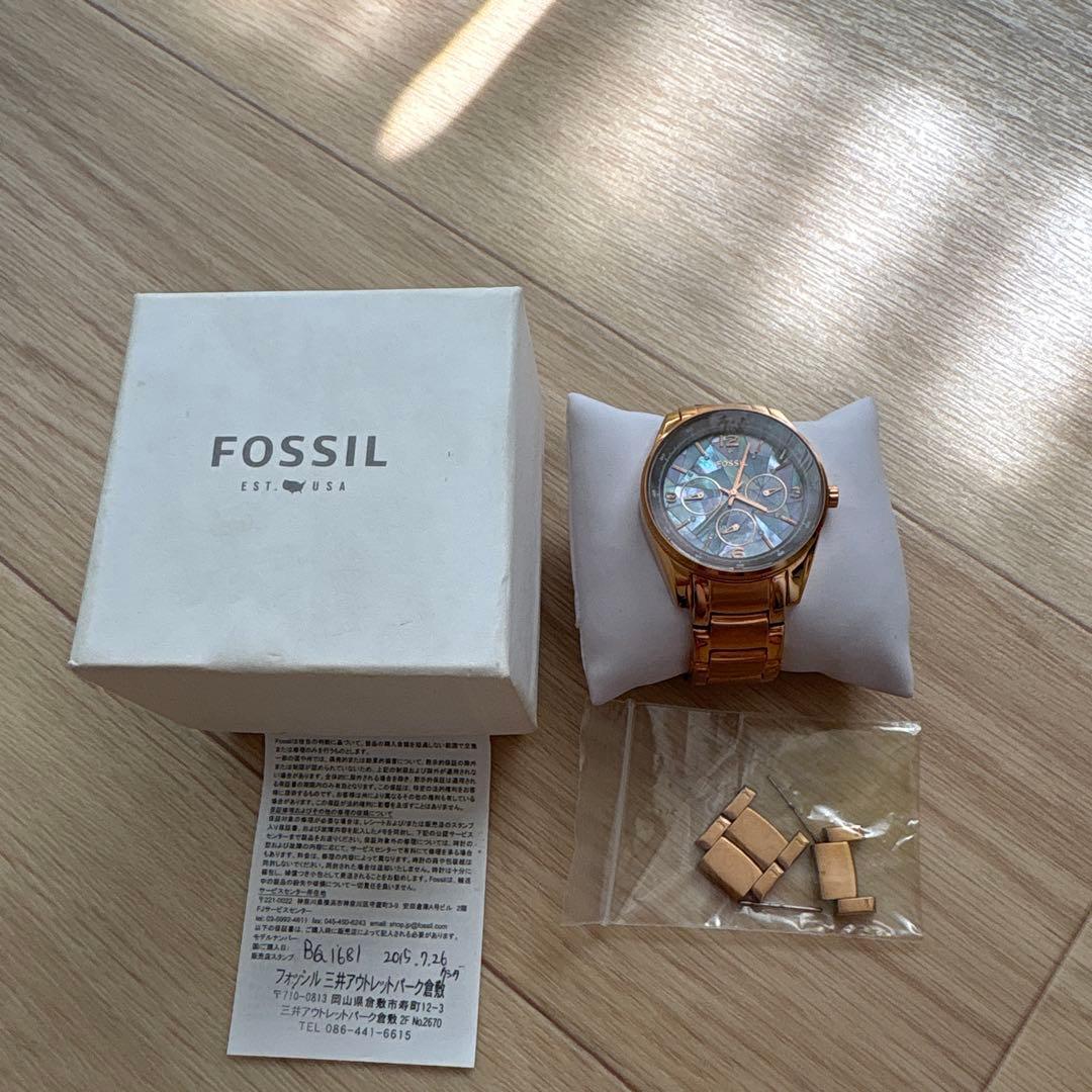 Used FOSSIL ladies watch rose gold