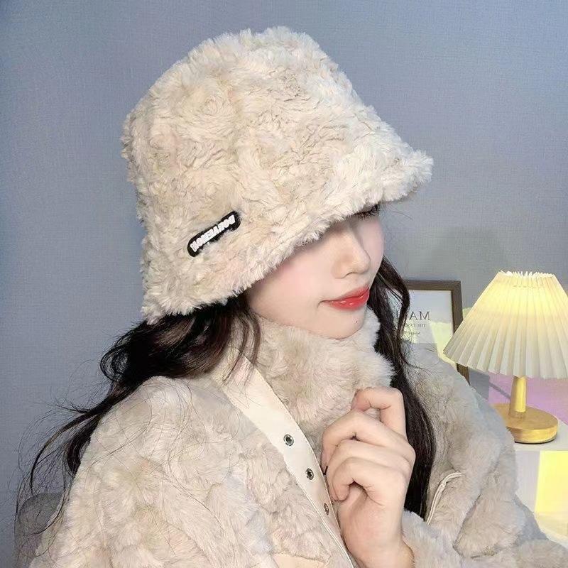 

White fluffy fisherman hat children autumn and winter new velvet warm versatile plain bucket basin hat tide M（56-58cm） бежевый