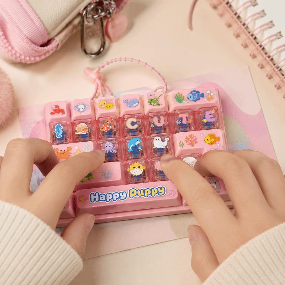 Cute Design Mini Keyboard Pendant Transparent Dual-Tone Keyboard Keychain Desktop Decoration