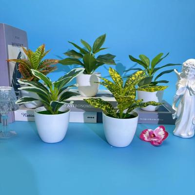 Dreiteiliges Kleines Grünes Pflanzenblatt Eingetopft Heimdekoration Kunstblume Bonsai-Pflanze Blumentöpfe