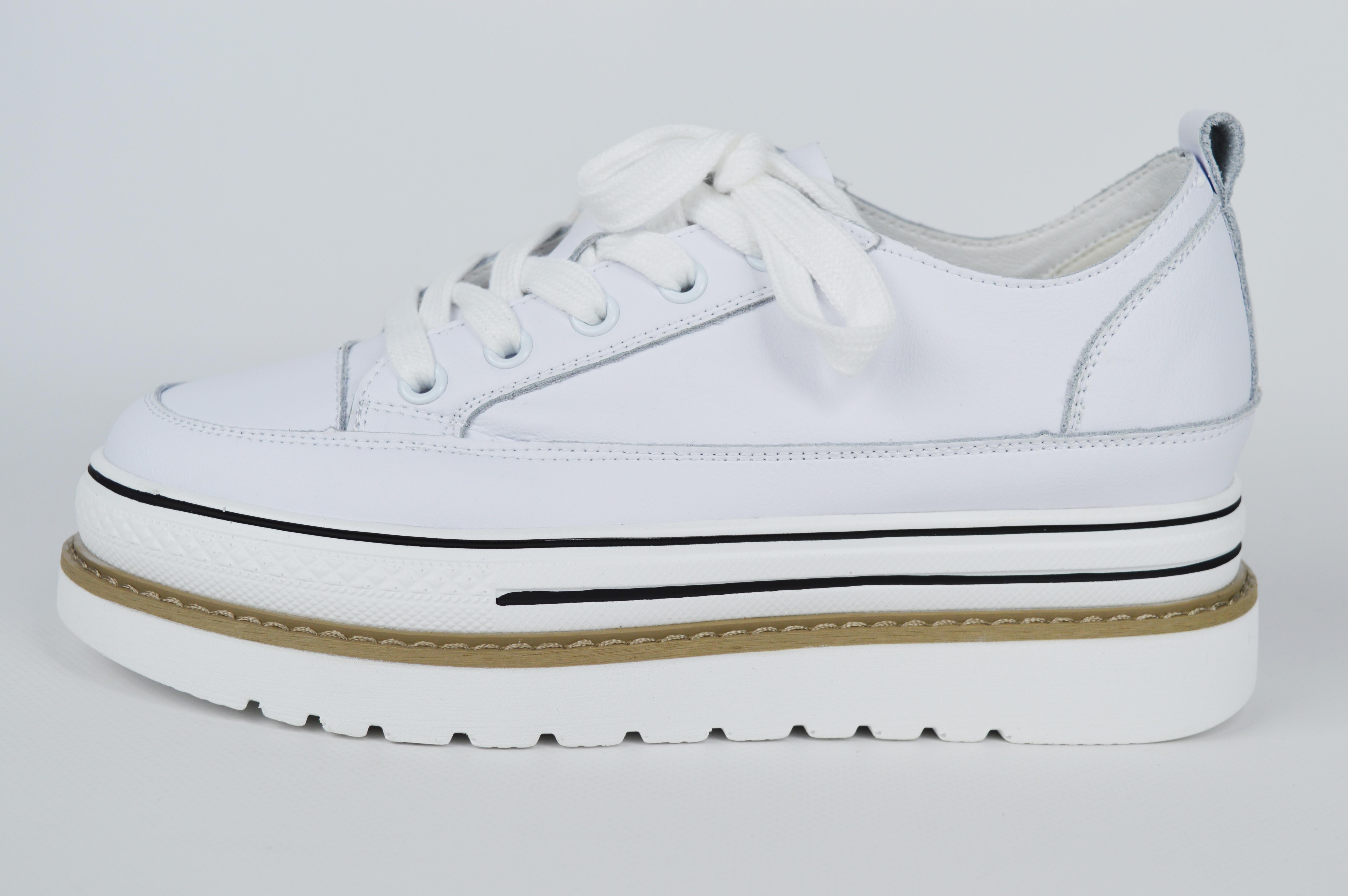 

Кросівки на платформі V.I.konty 60230 36 Білий шкіра 37 білий