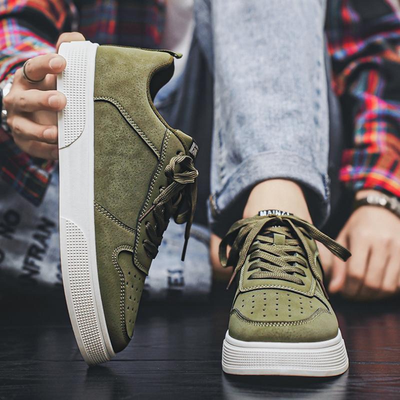 Fashion 2025 Men's Breathable Classic Sneakers Comfortable Lace-Up Low-Top Casual Shoes Minimalist Stylish Athletic Skateboard for Men