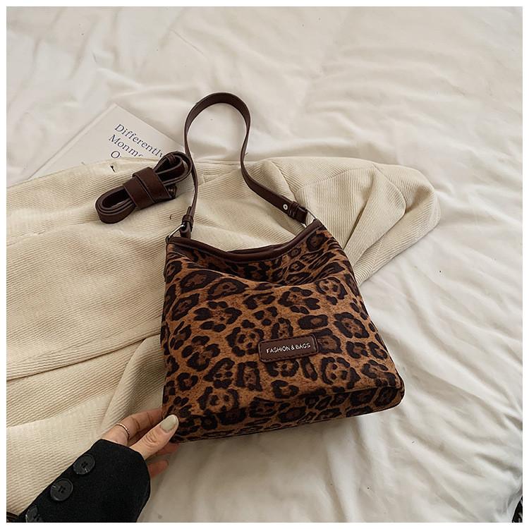 Ielgy Large-Capacity All-Match One-Shoulder Tote Bag Autumn Winter Retro Niche Leopard Print Cross-Body Commuter