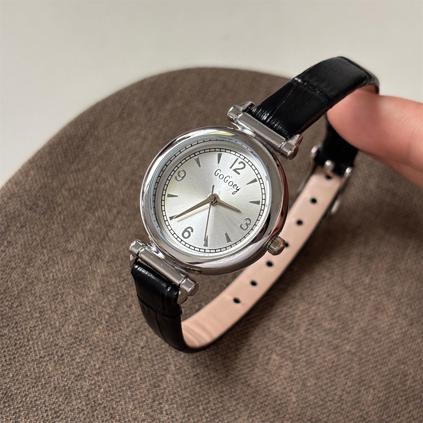 Niche High-Value Light Luxury Women S Watch Exquisite Retro Female Student Temperament Simple Small Dial Casual Watch Women