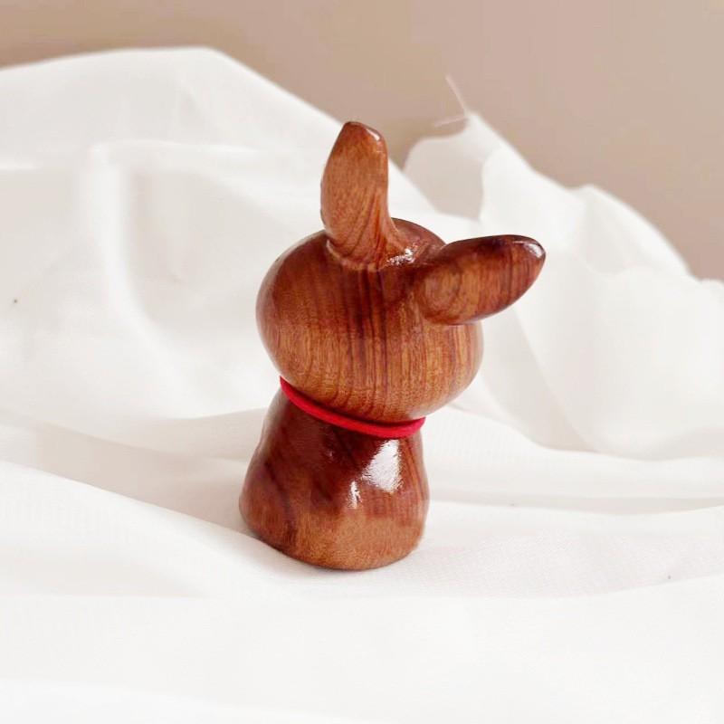Birnbaumholz-Schnitzerei Miniatur Niedliches Kleiner Hase Dekoration Zuhause Büro Schreibtischdekoration Sternzeichen Hase Wohnzimmer Einweihungsgeschenk