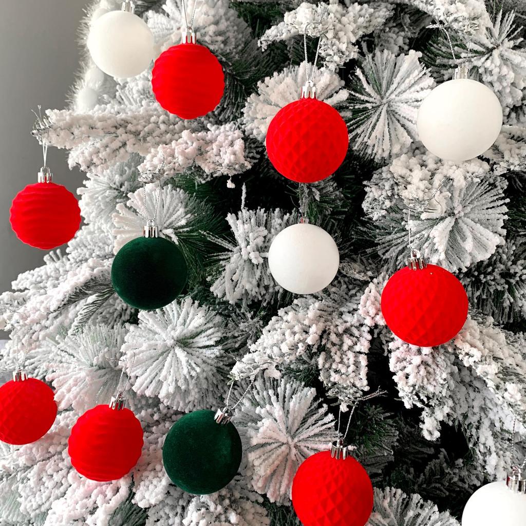 Buntes 6cm Unregelmäßiges Samt Beflocktes Weihnachtsschmuck Set (16 Stück)