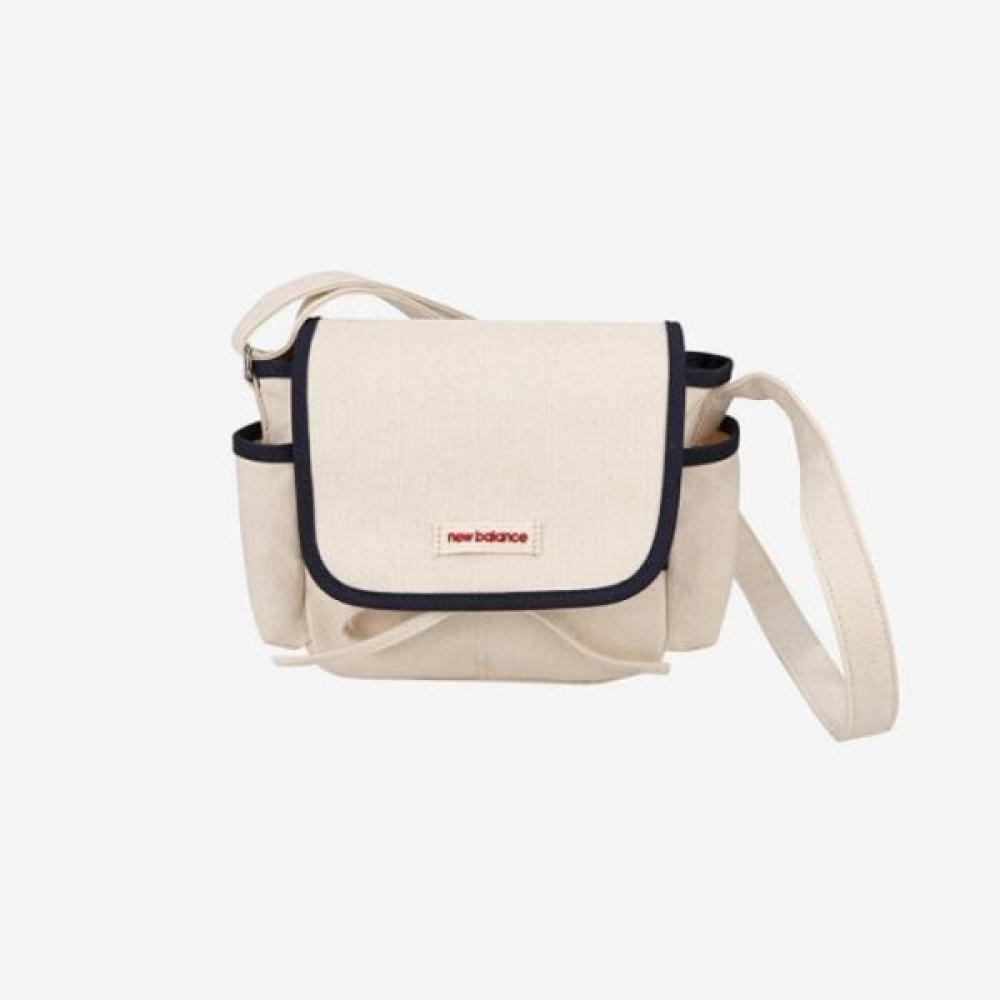 

New Balance Canvas Messenger Bag Nbgcdae502 39 Ivory/FREE