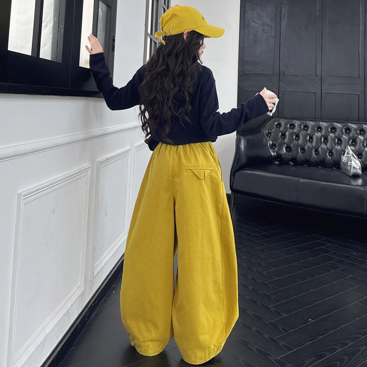 

Autumn 2025 Girls Dopamine Set: Stylish Long-Sleeved Shirt & Casual Pants for Big Girls 120 cm