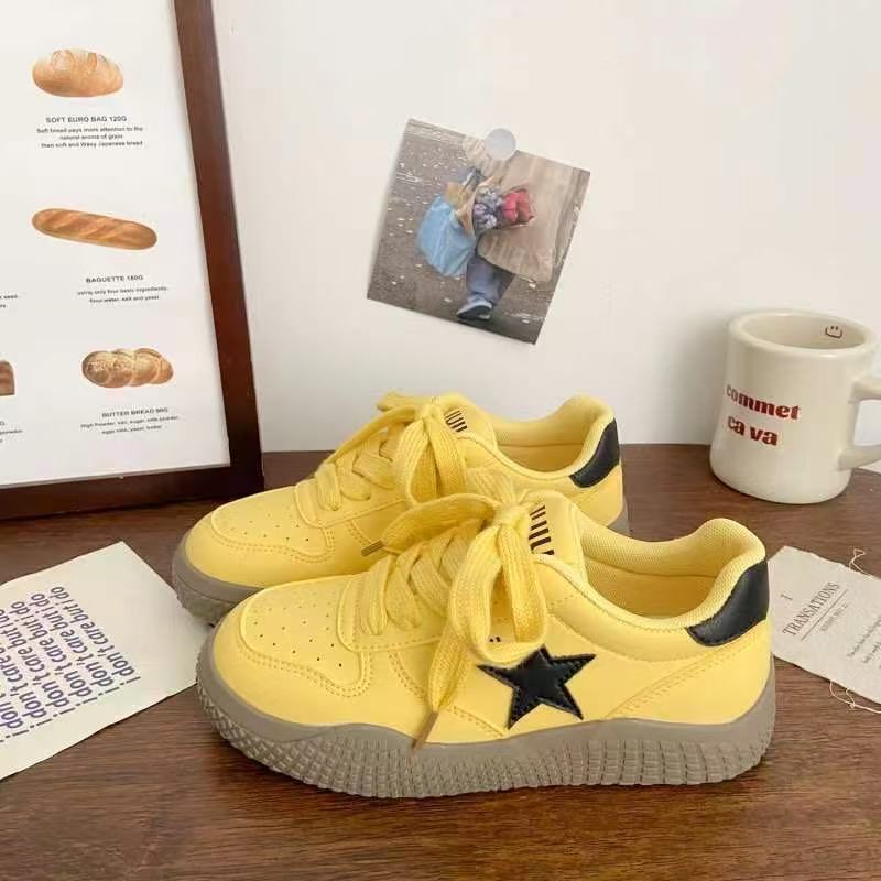 

Розовые туфли на толстой подошве женские звезды весна новинка шикарный нишевый дизайн кожаная поверхность студенческие спортивные моральная подготовка белые туфли 40 жёлтый