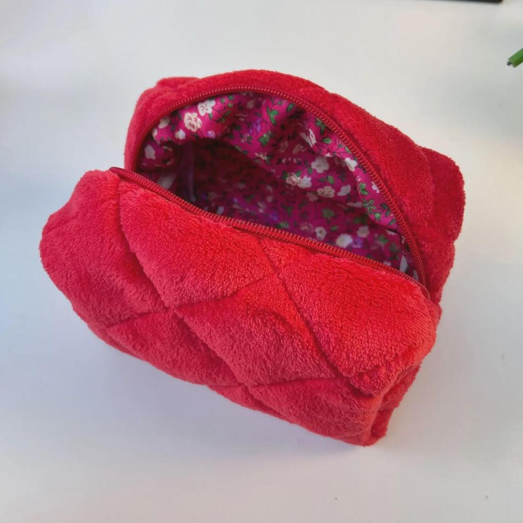 New Style Girly Macaron Cosmetic Bag: Large Capacity Plush Wash Bag